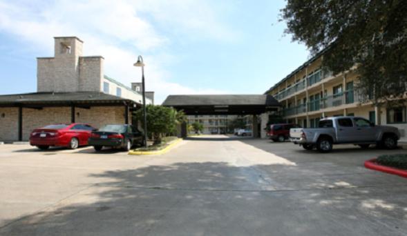 Amerihome Inn & Suites Houston Airport North Exterior photo